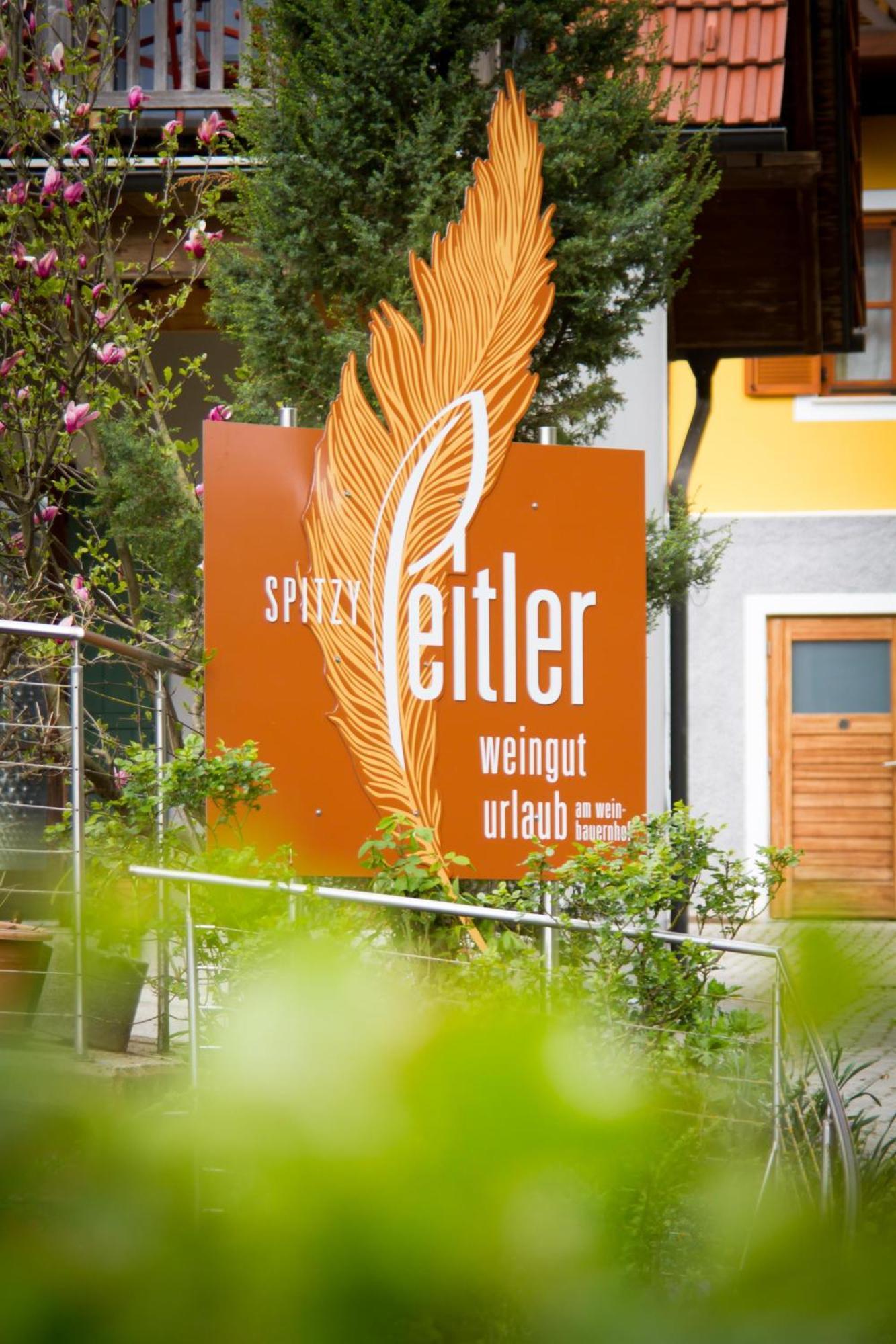 Weingut Spitzypeitler Bed & Breakfast ลอยช์ชาค ภายนอก รูปภาพ